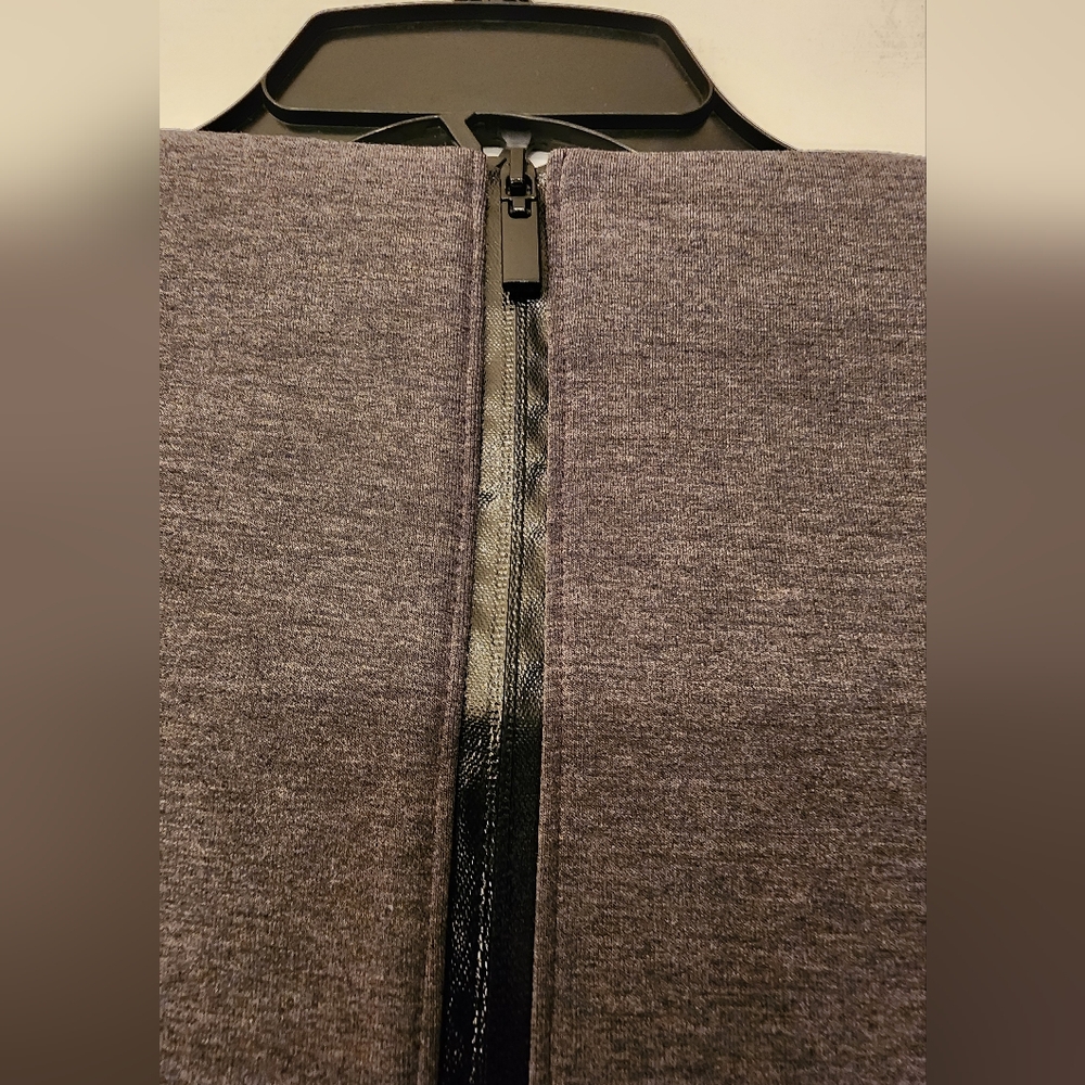 LIME & VINE Scuba Gray and Black jumpsuit Size Small - Picture 5 of 12